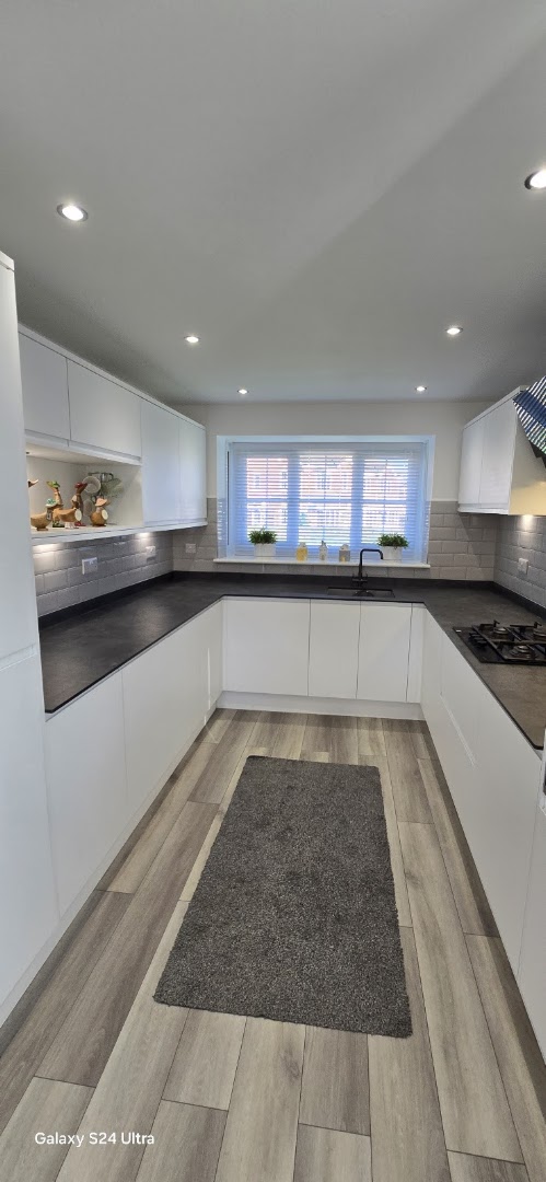 NJ Roberts Tiling services — Photos 6